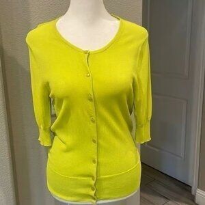 Ann Taylor Woman’s XS 3/4 Sleeve Button Up Shirt